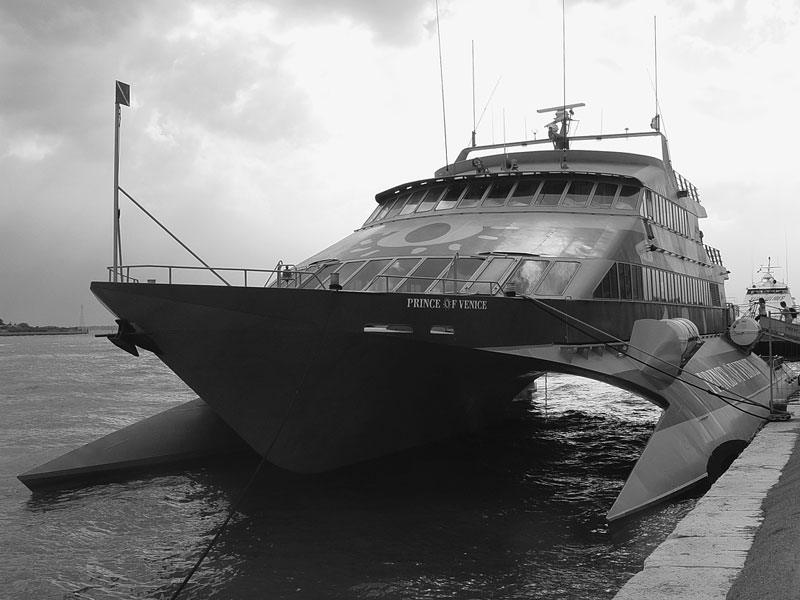 VIŠETRUPAC, turistički katamaran <i>Prince of Venice</i>